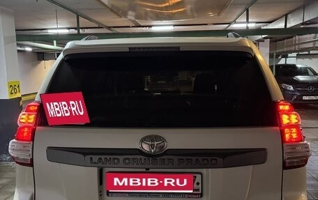 Toyota Land Cruiser Prado 150 рестайлинг 2, 2015 год, 3 250 000 рублей, 8 фотография