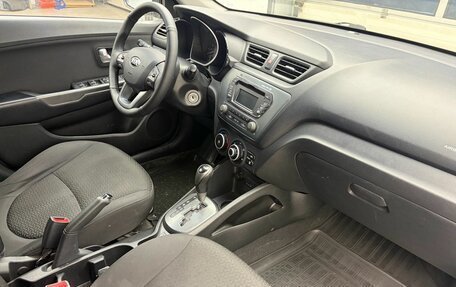 KIA Rio III рестайлинг, 2014 год, 999 000 рублей, 18 фотография