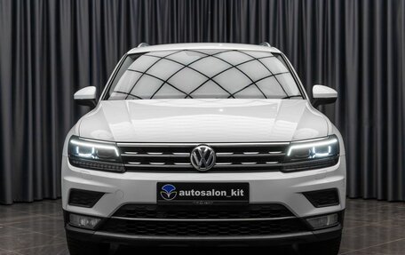 Volkswagen Tiguan II, 2017 год, 2 579 000 рублей, 2 фотография