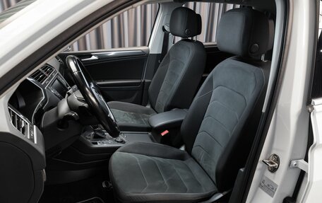 Volkswagen Tiguan II, 2017 год, 2 579 000 рублей, 7 фотография