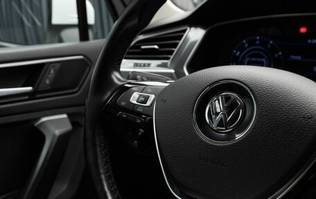 Volkswagen Tiguan II, 2017 год, 2 579 000 рублей, 13 фотография