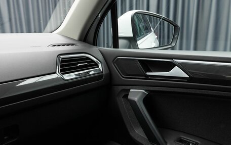 Volkswagen Tiguan II, 2017 год, 2 579 000 рублей, 14 фотография