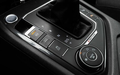Volkswagen Tiguan II, 2017 год, 2 579 000 рублей, 22 фотография