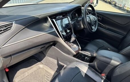 Toyota Harrier, 2016 год, 2 120 000 рублей, 8 фотография