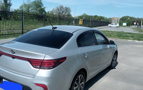 KIA Rio IV, 2018 год, 1 400 000 рублей, 2 фотография