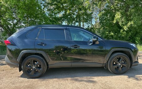 Toyota RAV4, 2021 год, 3 350 000 рублей, 4 фотография