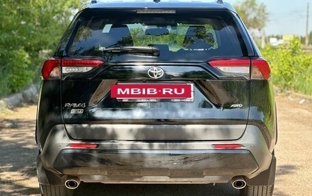 Toyota RAV4, 2021 год, 3 350 000 рублей, 6 фотография