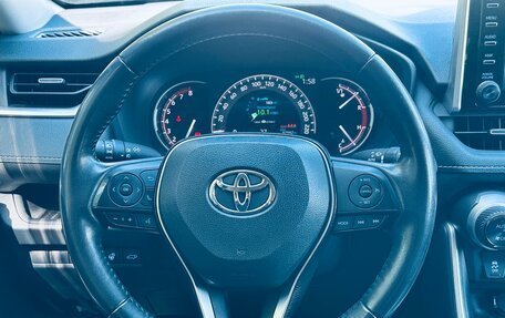 Toyota RAV4, 2021 год, 3 350 000 рублей, 20 фотография