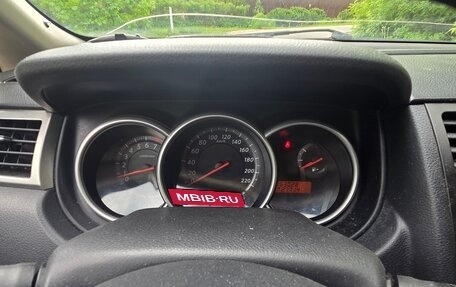 Nissan Tiida, 2012 год, 870 000 рублей, 28 фотография