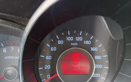 KIA Rio III рестайлинг, 2012 год, 880 000 рублей, 11 фотография