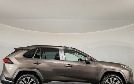 Toyota RAV4, 2021 год, 3 600 000 рублей, 4 фотография