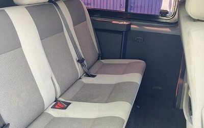 Volkswagen Transporter T5 рестайлинг, 2011 год, 1 250 000 рублей, 1 фотография