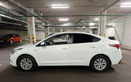 Hyundai Solaris II рестайлинг, 2018 год, 1 150 000 рублей, 2 фотография