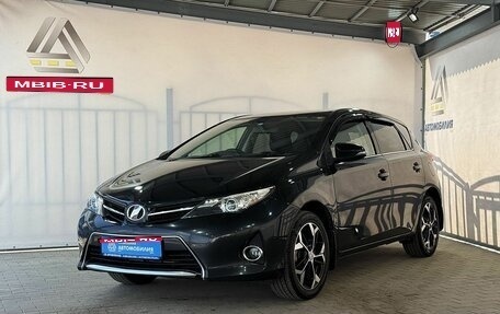 Toyota Auris II, 2013 год, 949 000 рублей, 1 фотография