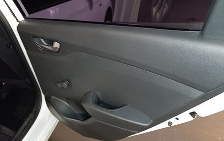 Hyundai Solaris II рестайлинг, 2018 год, 1 150 000 рублей, 11 фотография