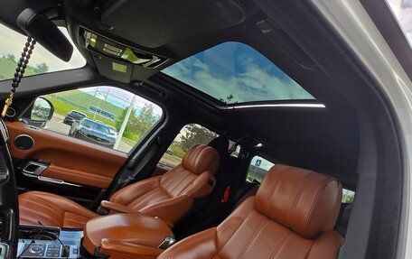 Land Rover Range Rover IV рестайлинг, 2016 год, 3 800 000 рублей, 2 фотография
