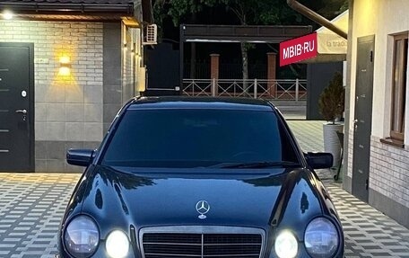 Mercedes-Benz E-Класс, 1996 год, 620 000 рублей, 2 фотография