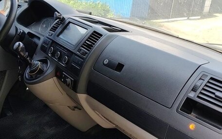 Volkswagen Transporter T5 рестайлинг, 2011 год, 1 250 000 рублей, 9 фотография