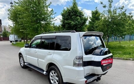 Mitsubishi Pajero IV, 2017 год, 2 999 000 рублей, 5 фотография