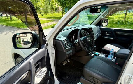 Mitsubishi Pajero IV, 2017 год, 2 999 000 рублей, 15 фотография