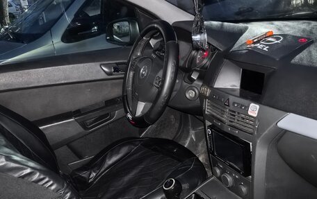 Opel Astra H, 2005 год, 240 000 рублей, 4 фотография