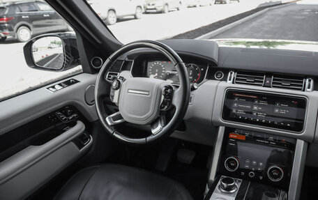 Land Rover Range Rover IV рестайлинг, 2020 год, 5 899 000 рублей, 13 фотография