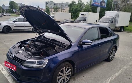Volkswagen Jetta VI, 2012 год, 1 100 000 рублей, 4 фотография