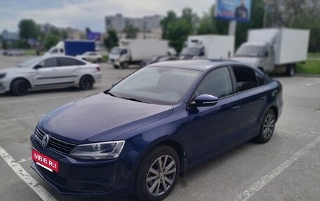 Volkswagen Jetta VI, 2012 год, 1 100 000 рублей, 2 фотография