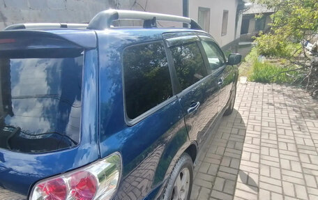 Mitsubishi Outlander III рестайлинг 3, 2003 год, 630 000 рублей, 3 фотография