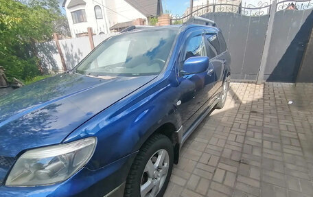 Mitsubishi Outlander III рестайлинг 3, 2003 год, 630 000 рублей, 6 фотография