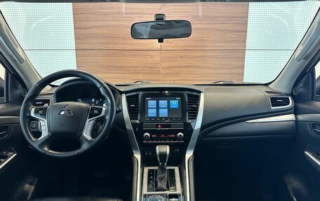 Mitsubishi Montero Sport, 2022 год, 4 099 000 рублей, 8 фотография