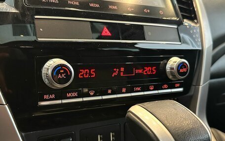 Mitsubishi Montero Sport, 2022 год, 4 099 000 рублей, 15 фотография