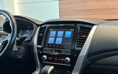 Mitsubishi Montero Sport, 2022 год, 4 099 000 рублей, 11 фотография