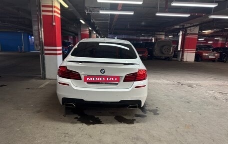 BMW 5 серия, 2012 год, 2 400 000 рублей, 2 фотография
