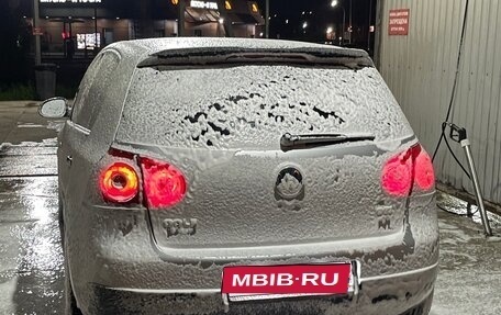 Volkswagen Golf V, 2004 год, 450 000 рублей, 7 фотография