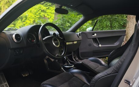 Audi TT, 2003 год, 700 000 рублей, 13 фотография