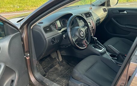 Volkswagen Jetta VI, 2014 год, 910 000 рублей, 4 фотография