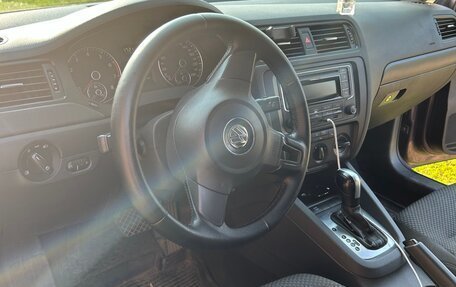 Volkswagen Jetta VI, 2014 год, 910 000 рублей, 18 фотография