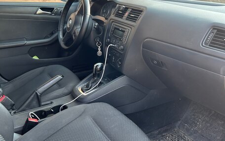 Volkswagen Jetta VI, 2014 год, 910 000 рублей, 20 фотография