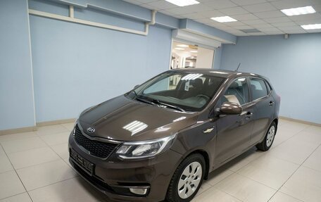 KIA Rio III рестайлинг, 2017 год, 819 000 рублей, 2 фотография