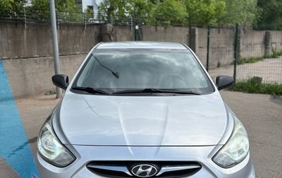 Hyundai Solaris II рестайлинг, 2012 год, 750 000 рублей, 1 фотография
