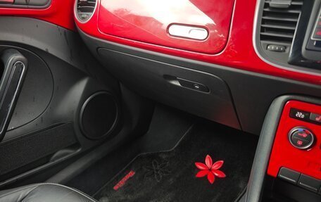 Volkswagen Beetle, 2014 год, 1 590 000 рублей, 16 фотография