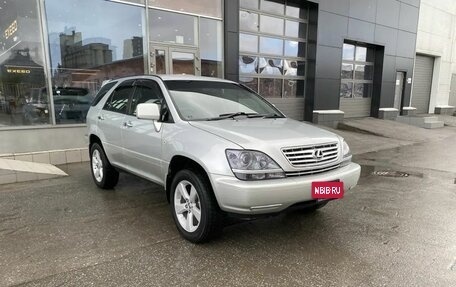 Toyota Harrier, 2002 год, 950 000 рублей, 3 фотография