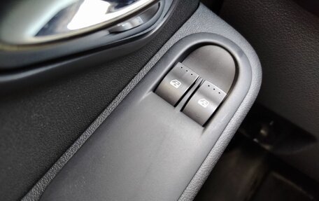 Nissan Terrano III, 2015 год, 1 049 000 рублей, 16 фотография
