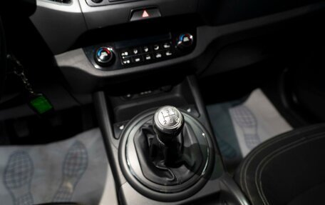 KIA Sportage III, 2011 год, 999 000 рублей, 12 фотография