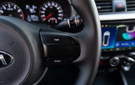 KIA Rio IV, 2018 год, 1 349 000 рублей, 15 фотография
