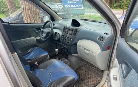 Toyota Yaris Verso, 1999 год, 180 000 рублей, 3 фотография
