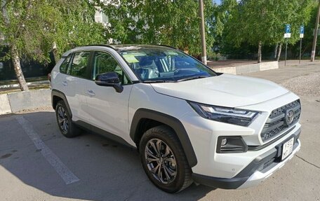 Toyota RAV4, 2025 год, 3 840 000 рублей, 3 фотография
