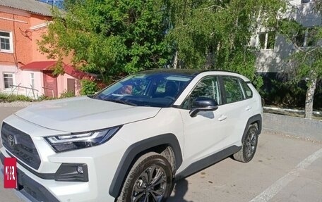 Toyota RAV4, 2025 год, 3 840 000 рублей, 2 фотография