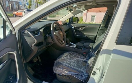 Toyota RAV4, 2025 год, 3 840 000 рублей, 13 фотография